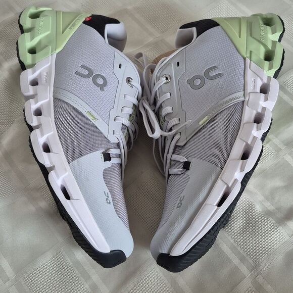 On Running Light Cloudflyer Gray and Mint Sneakers - Picture 9 of 16